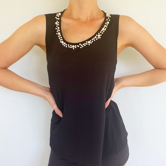 Forever 21 Tops - Forever 21 black beaded pearl collar sleeveless stretchy blouse size small